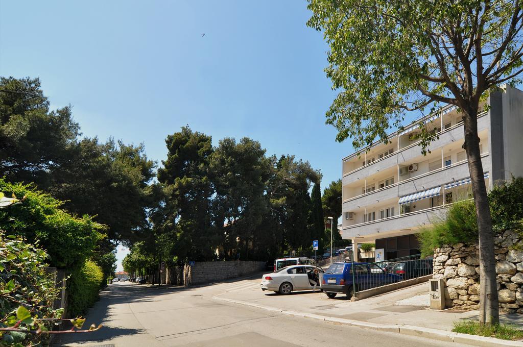 Apartment Barbara สปลิท ภายนอก รูปภาพ